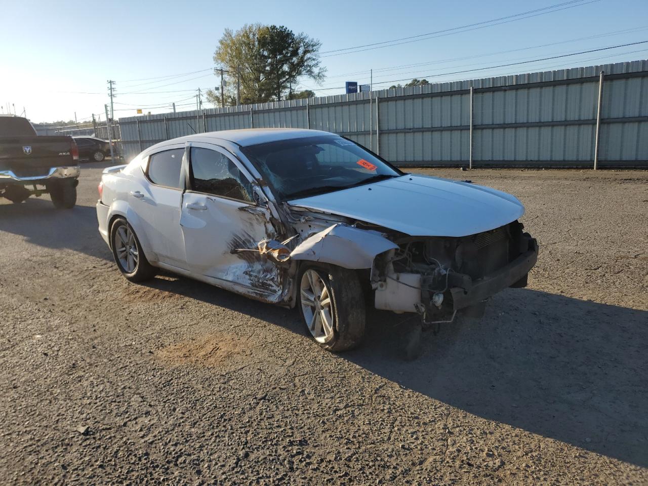 2014 Dodge Avenger - Image 4