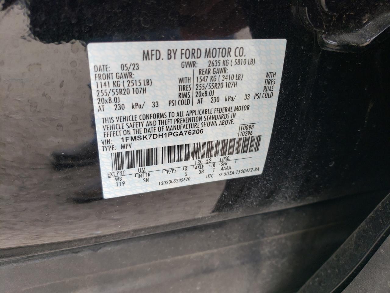 2023 Ford Explorer - Image 13
