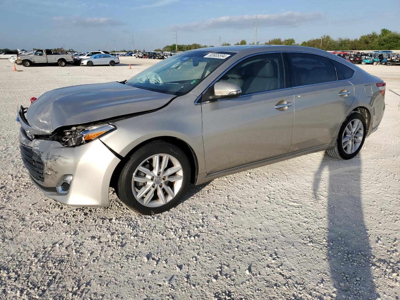 2015 Toyota Avalon - Image 1