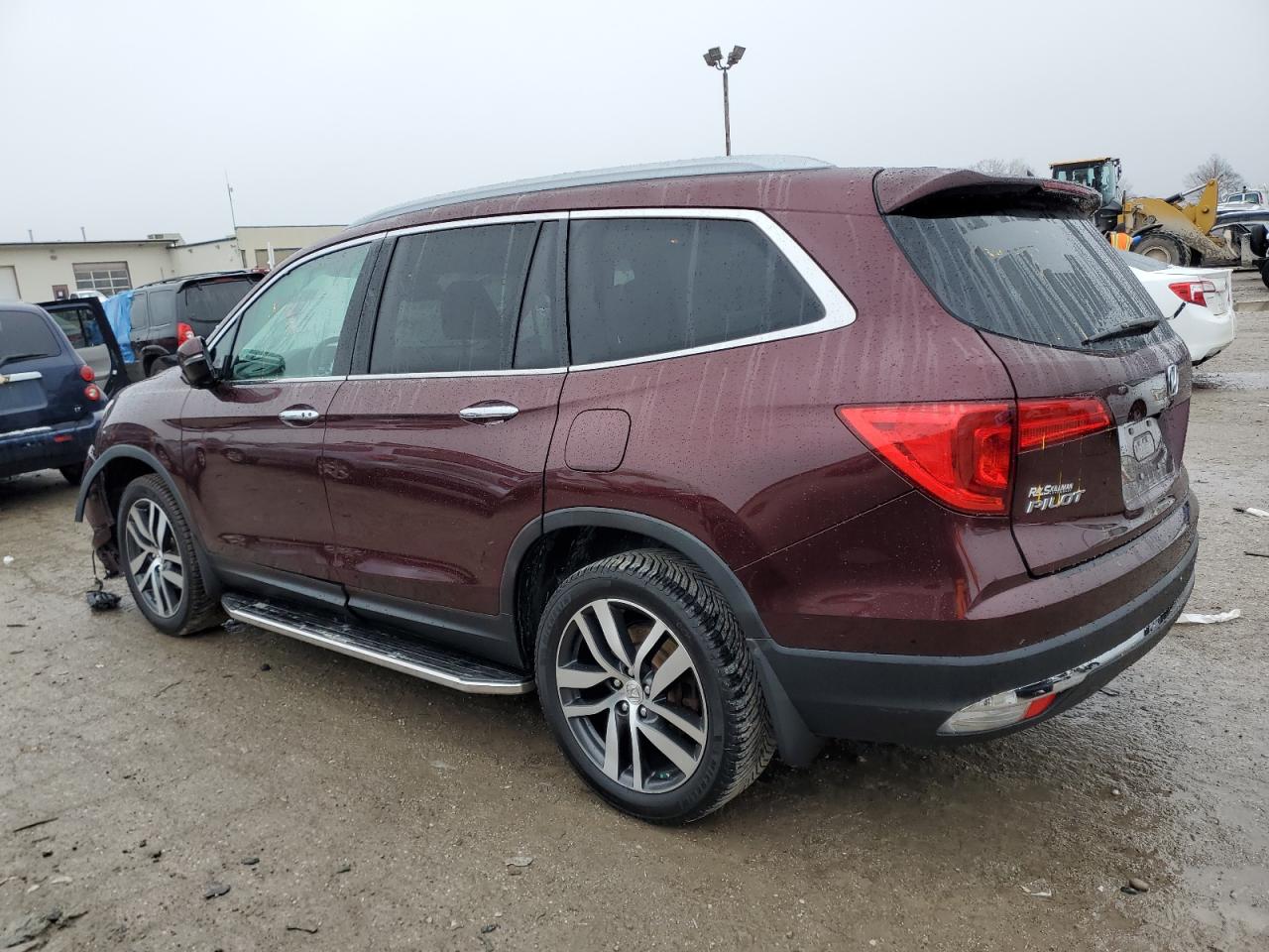 2016 Honda Pilot - Image 2