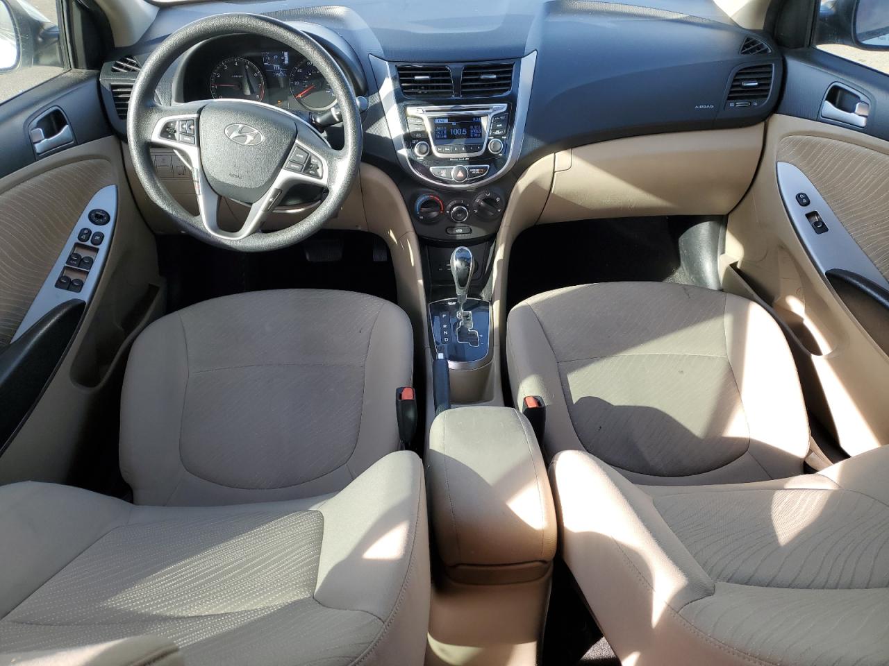 2015 Hyundai Accent - Image 8