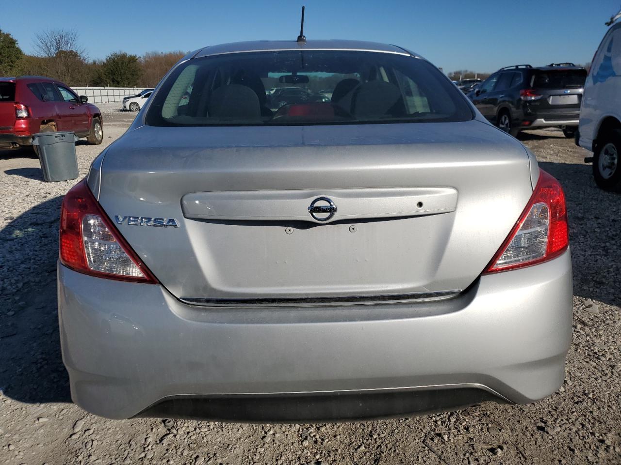 2018 Nissan Versa S VIN: 3N1CN7AP0JL872687 Lot: 80587554