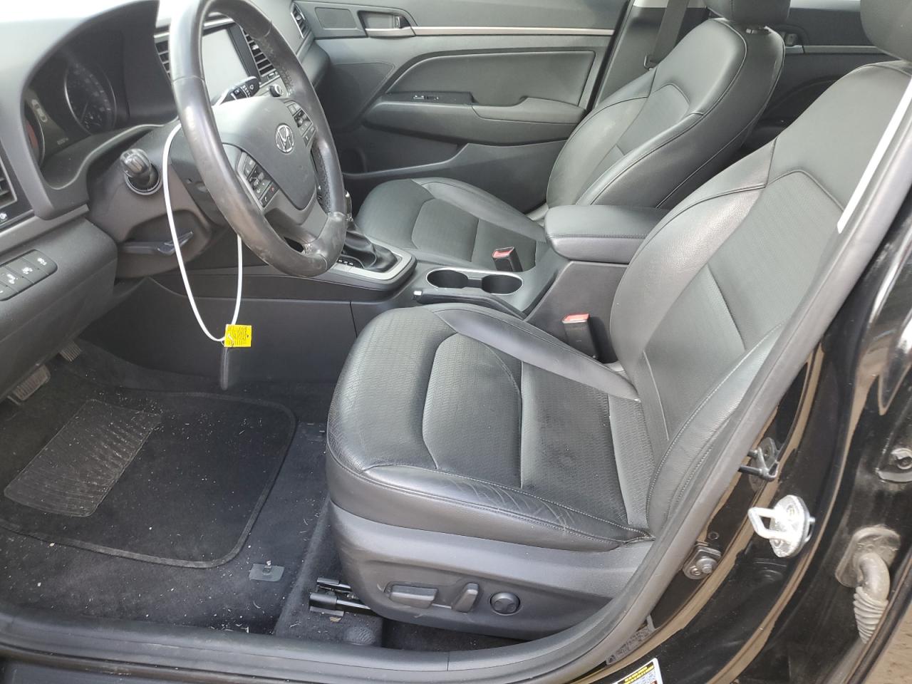 2017 Hyundai Elantra - Image 7