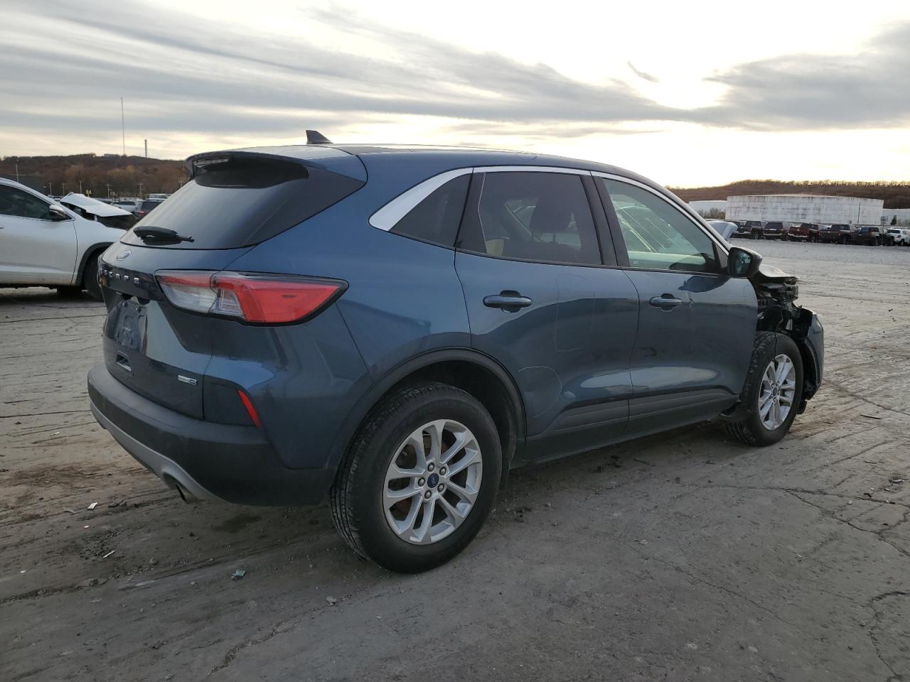 2020 Ford Escape - Image 3