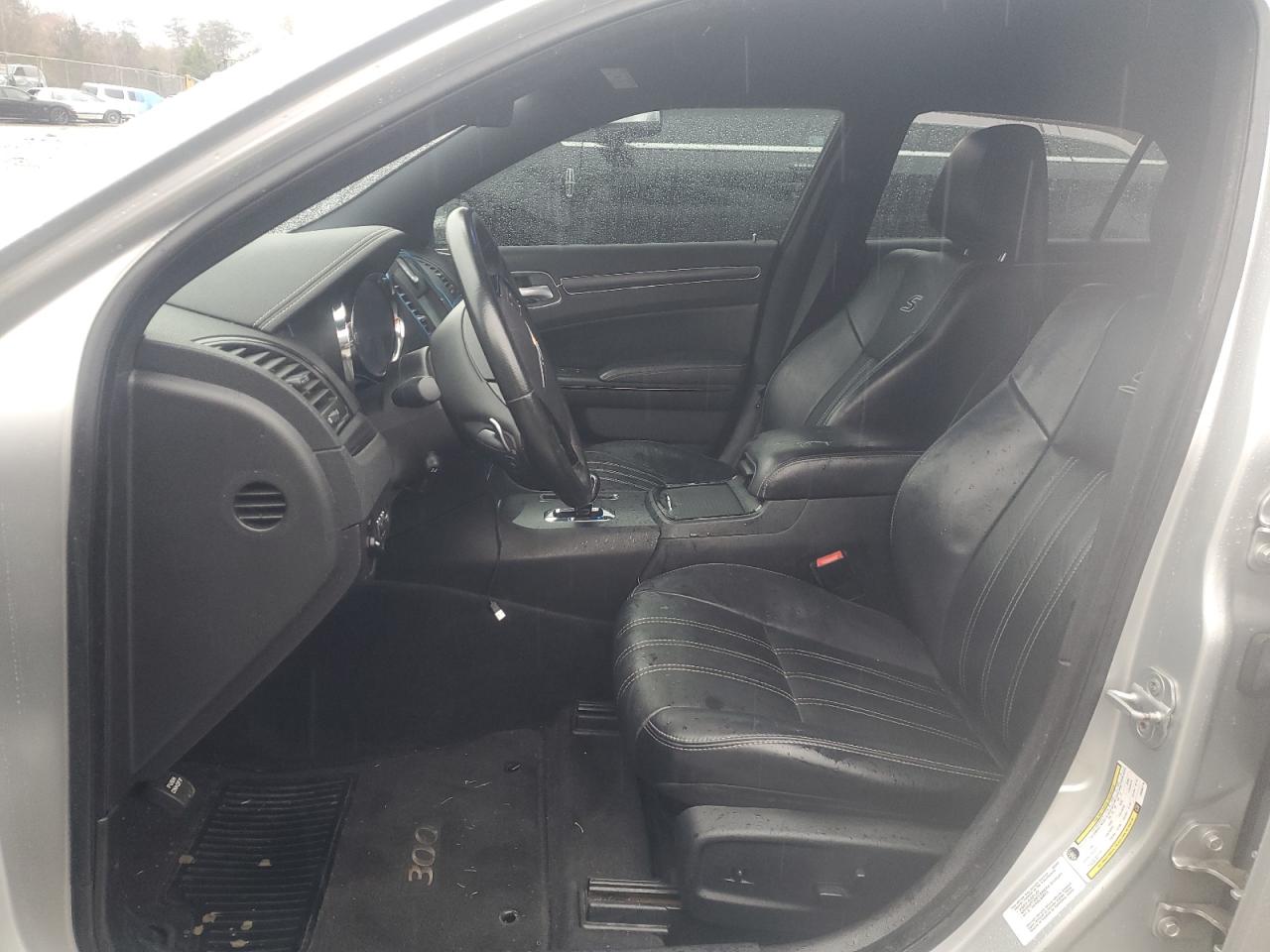 2012 Chrysler 300 - Image 7