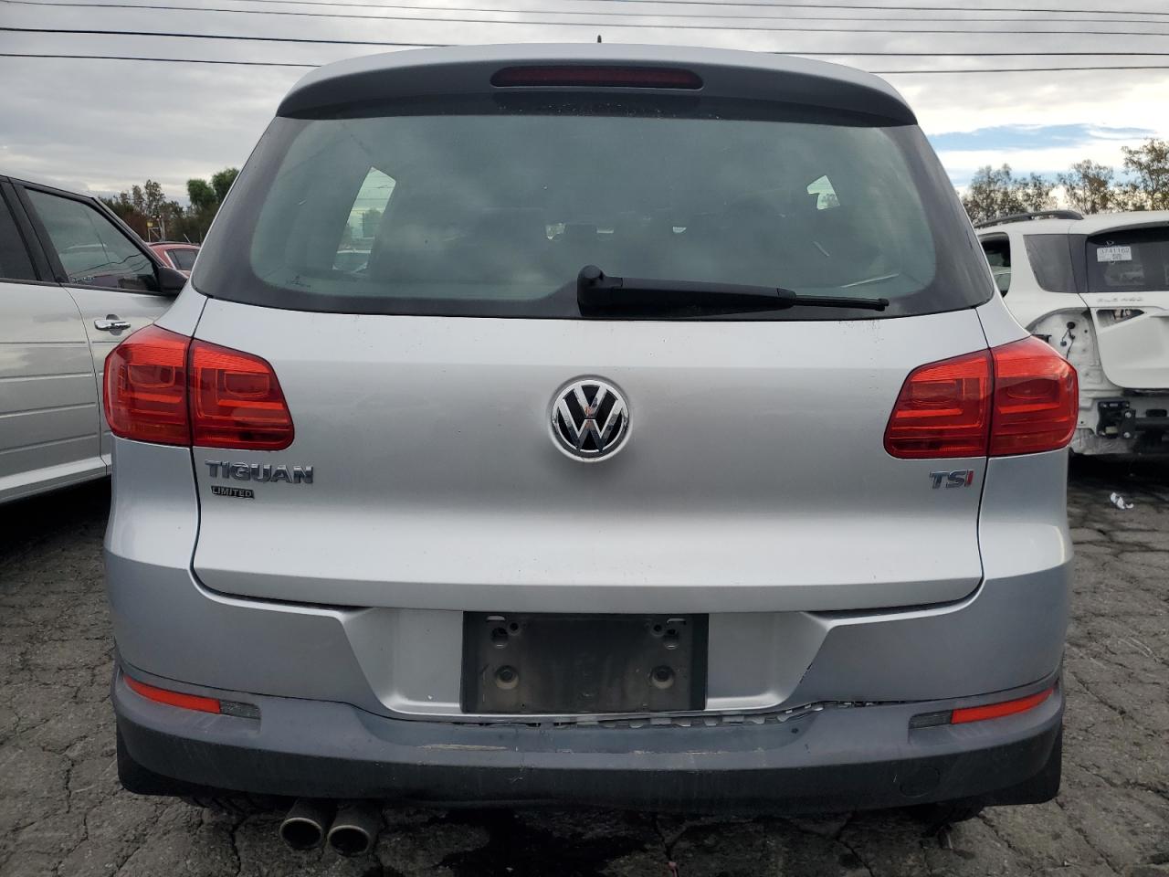 2018 Volkswagen Tiguan Limited VIN: WVGAV7AX5JK004914 Lot: 81613304