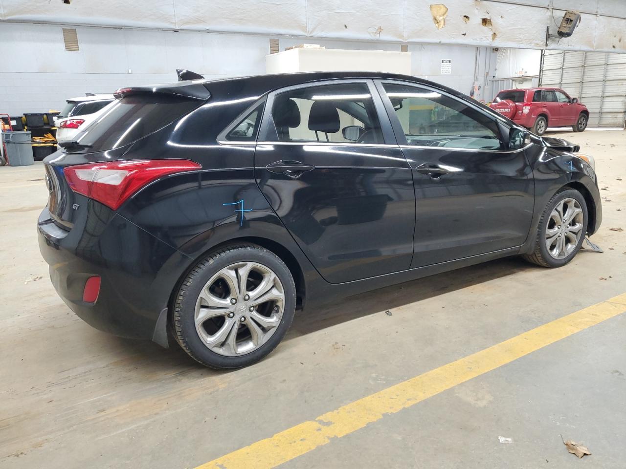 2013 Hyundai Elantra - Image 3