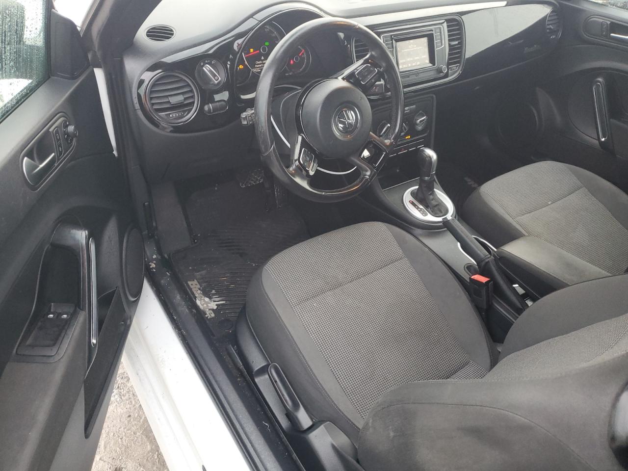 2017 Volkswagen Beetle - Image 8