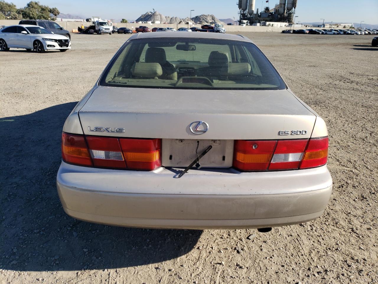 1998 Lexus Es 300 VIN: JT8BF28G5W0127581 Lot: 79953124