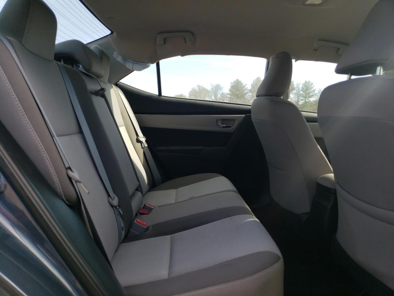 2017 Toyota Corolla - Image 10