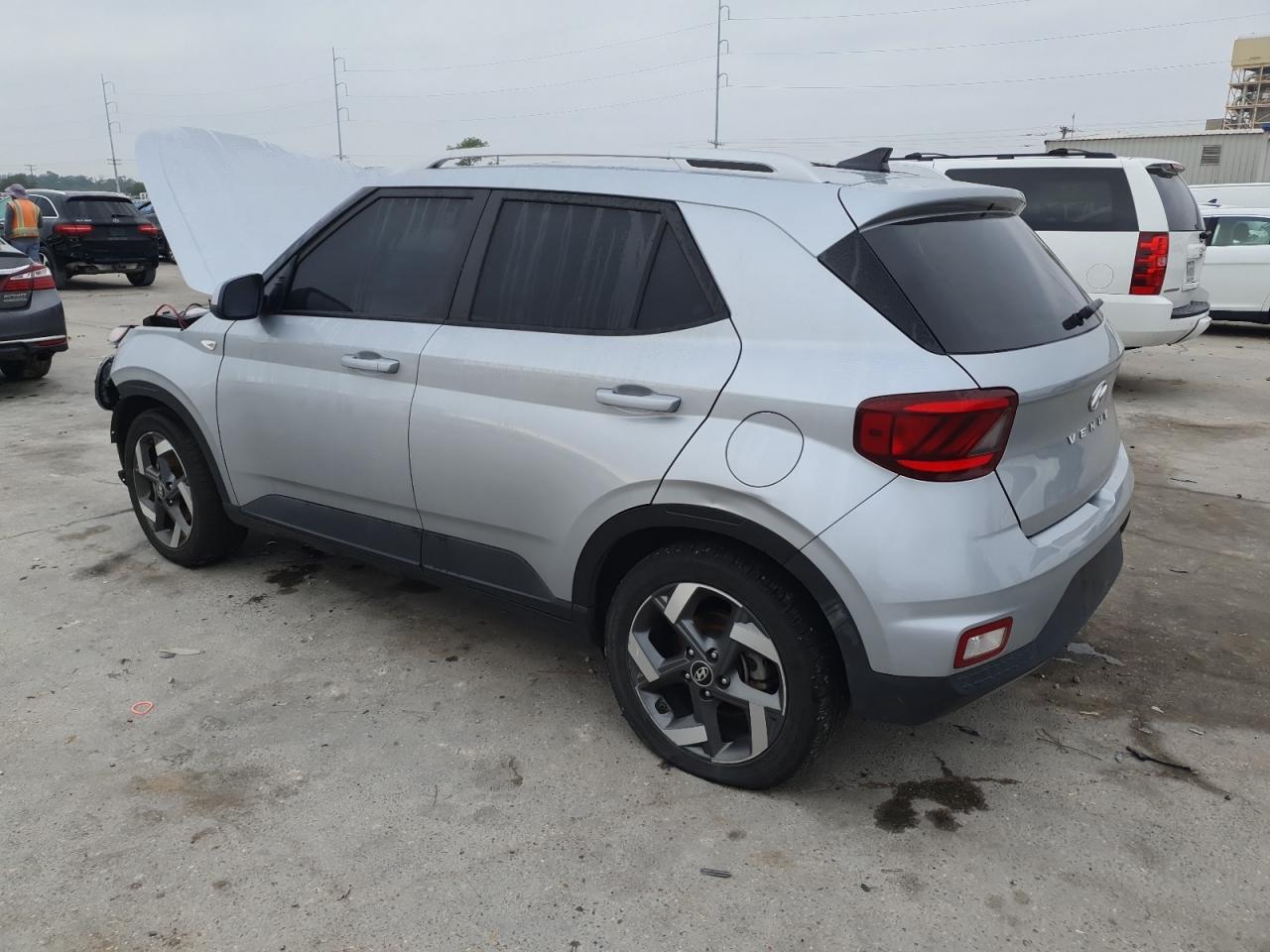 2022 Hyundai Venue - Image 2