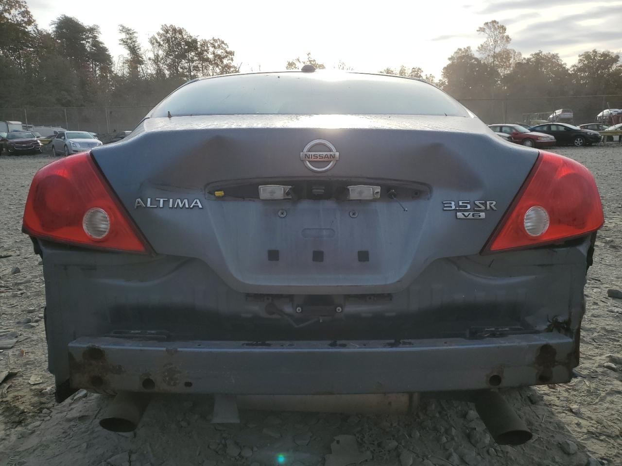 2010 Nissan Altima - Image 6