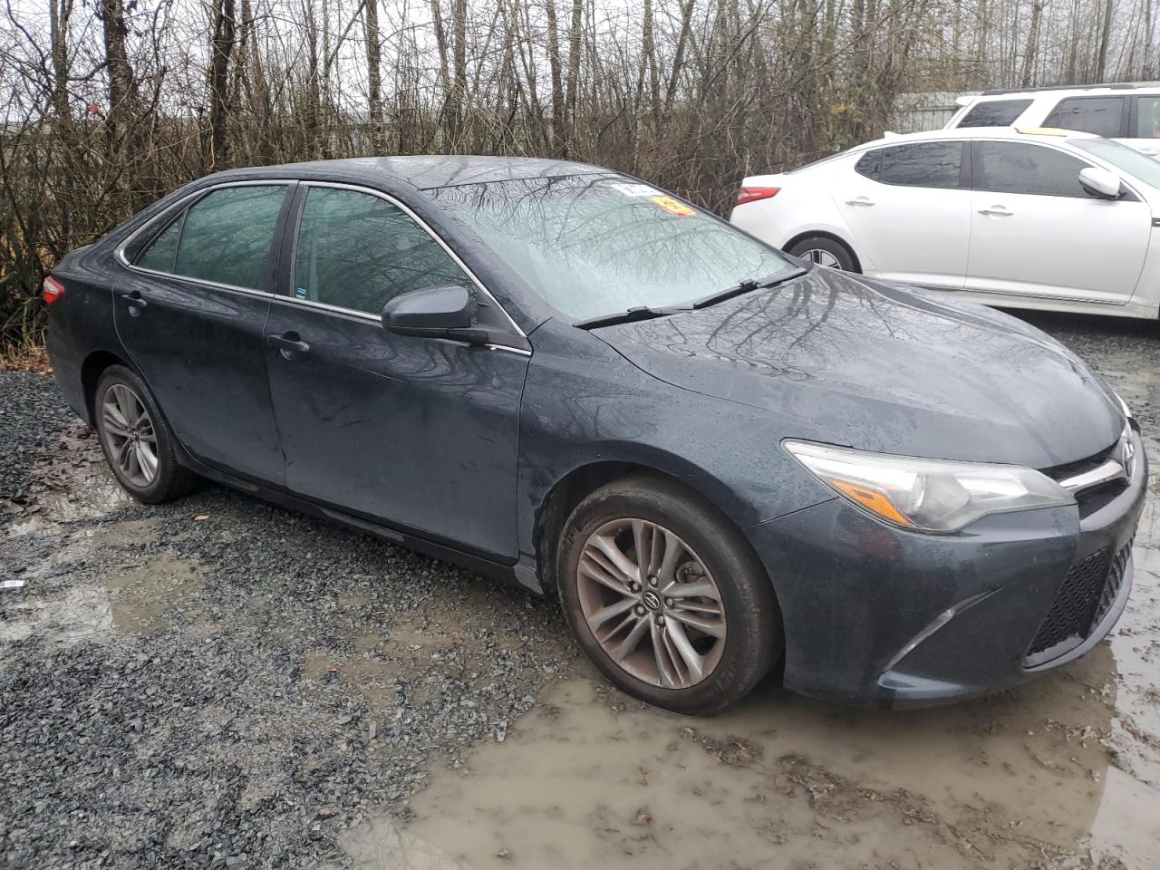 VIN 4T1BF1FK8GU256973 2016 TOYOTA CAMRY no.4