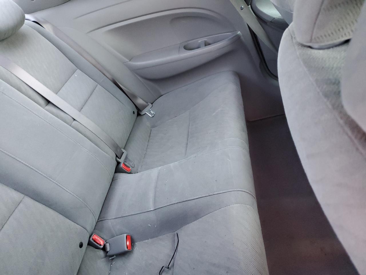 2010 Honda Civic - Image 11