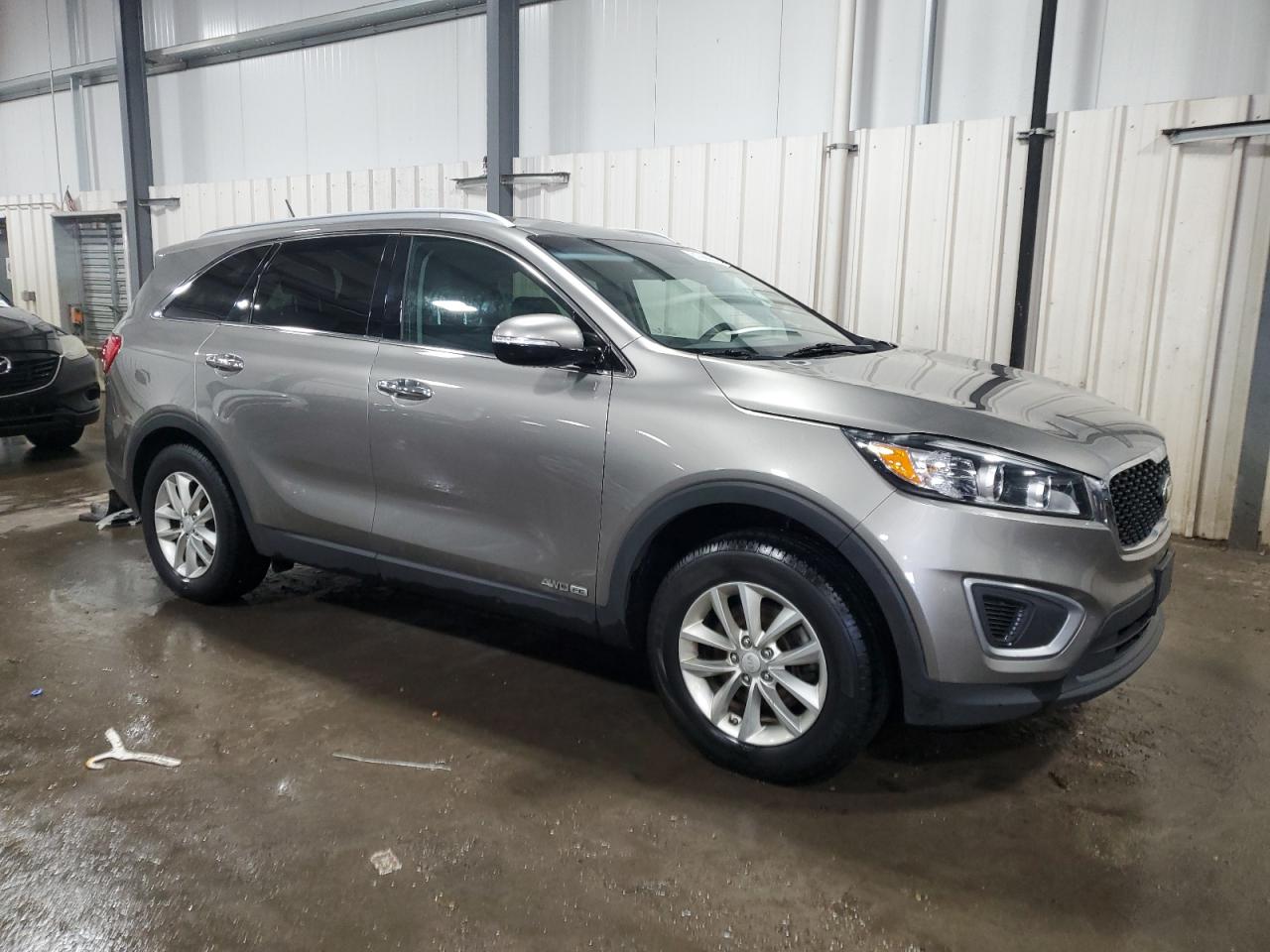 2017 Kia Sorento - Image 4
