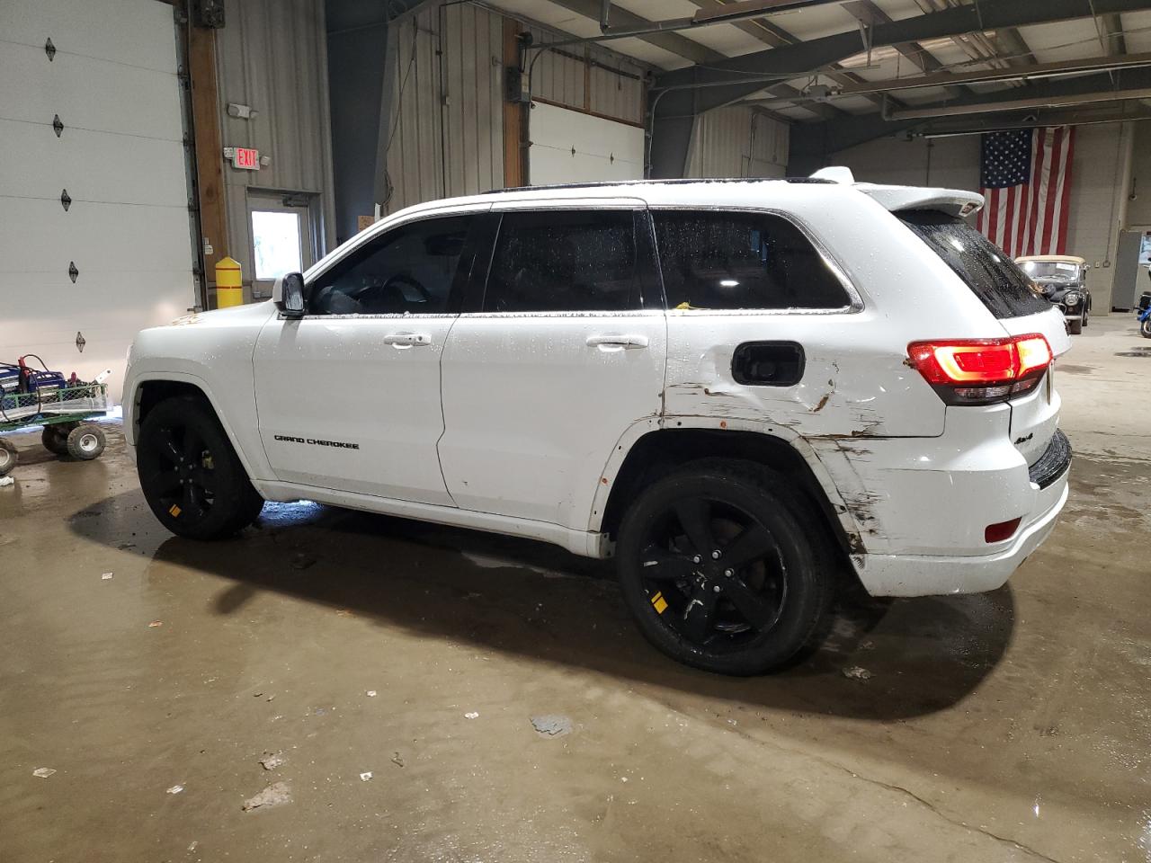 2014 Jeep Grand Cherokee - Image 2