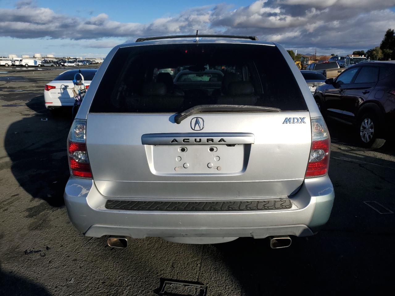 2005 Acura Mdx Touring VIN: 2HNYD18885H520385 Lot: 80337284