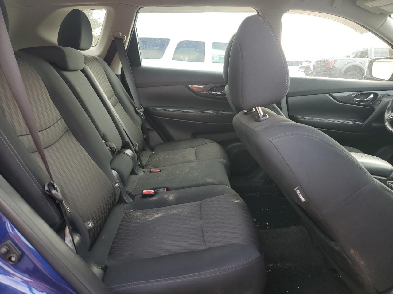2018 Nissan Rogue - Image 11
