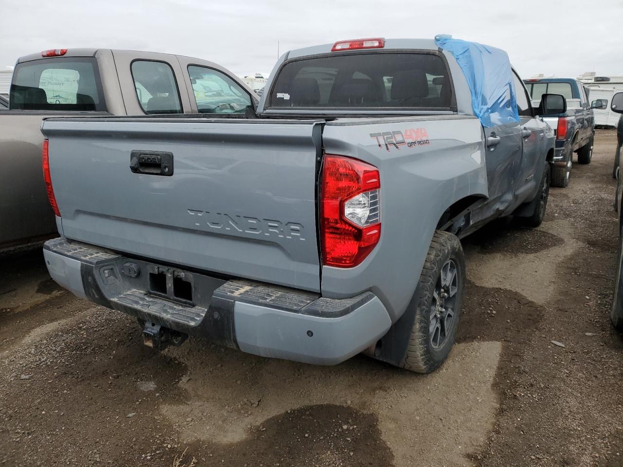 VIN 5TFHY5F18JX716758 2018 TOYOTA TUNDRA no.3