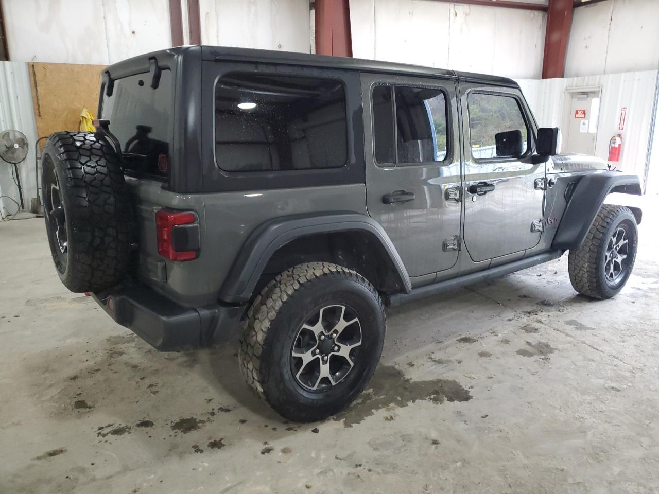 VIN 1C4HJXFG9KW640754 2019 JEEP WRANGLER no.3