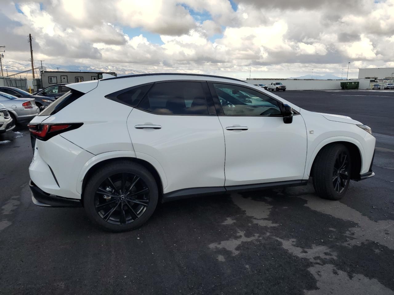 VIN 2T2KGCEZ7RC057727 2024 LEXUS NX 350 LUX no.3