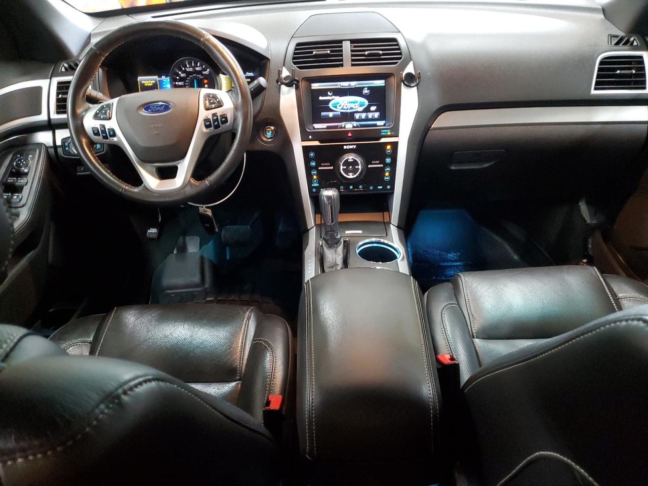 2013 Ford Explorer - Image 8