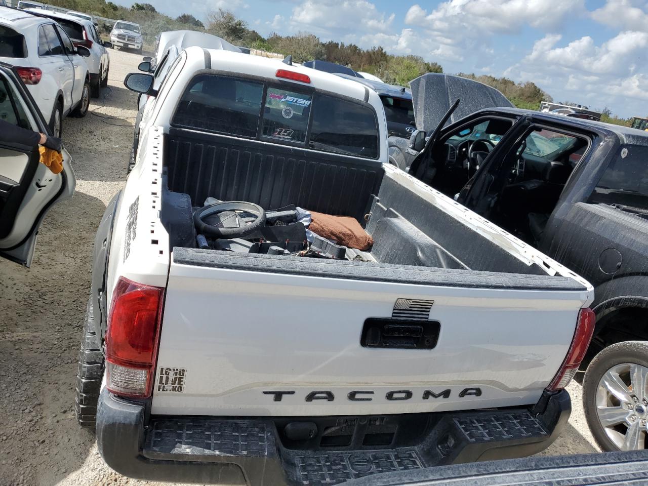 VIN 5TFRZ5CN2KX073608 2019 TOYOTA TACOMA no.6