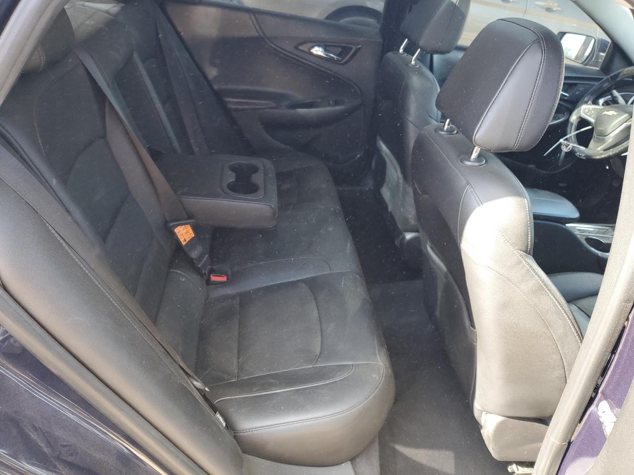 2016 Chevrolet Malibu - Image 11