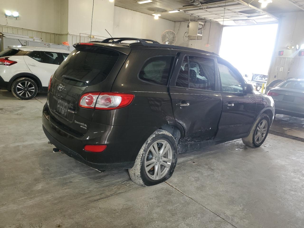 2011 Hyundai Santa Fe - Image 3