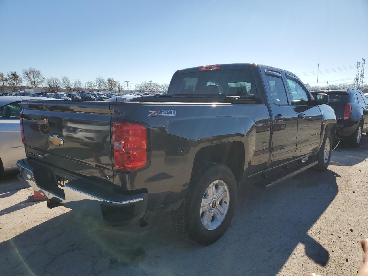 2015 Chevrolet Silverado - Image 3