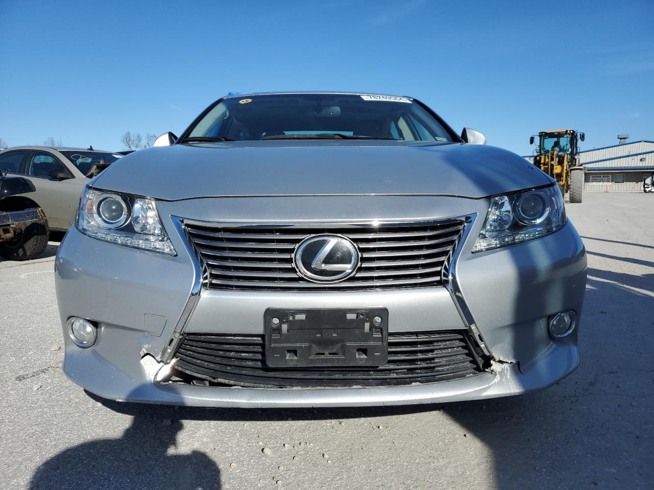 2015 Lexus ES - Image 5