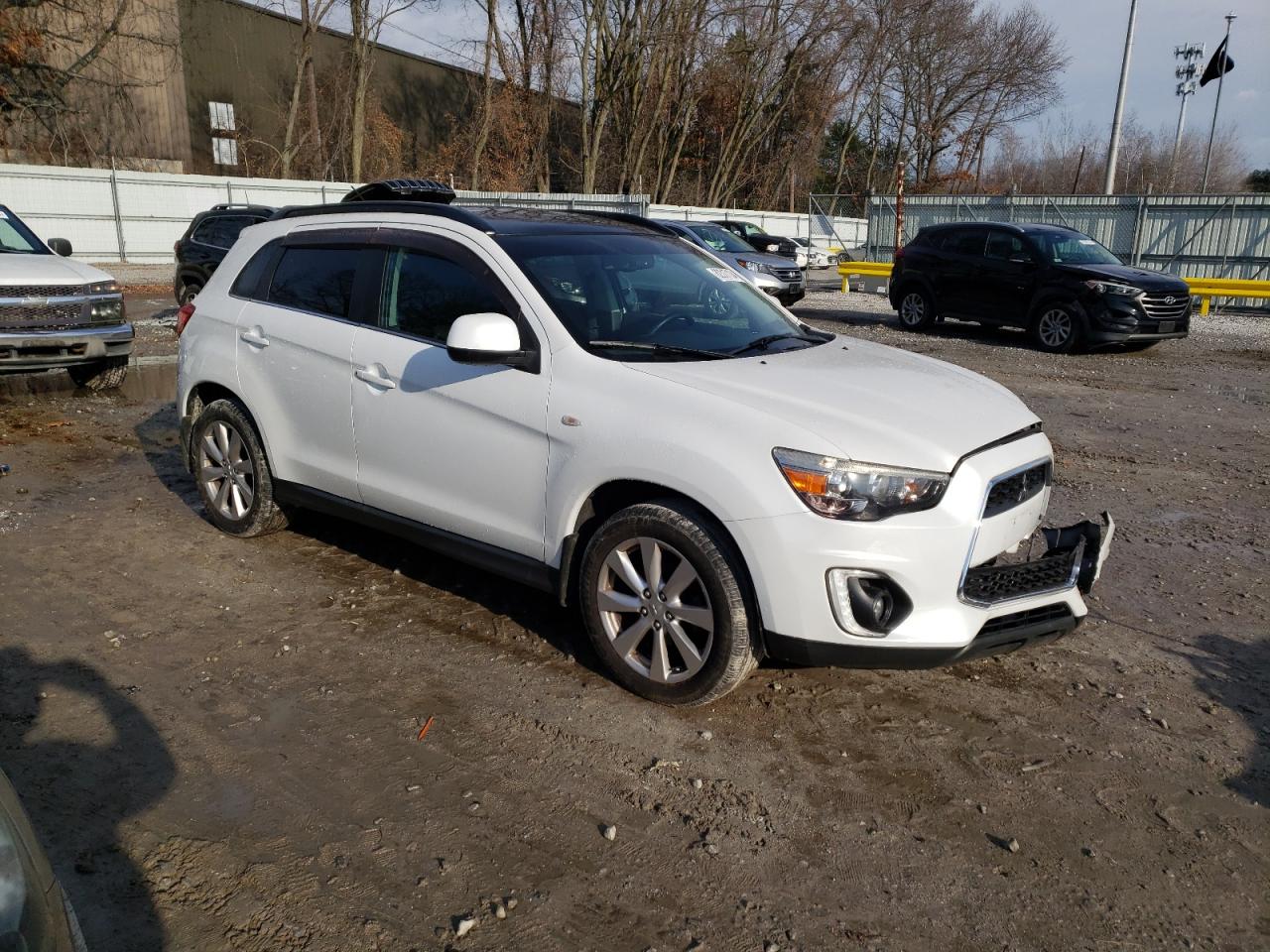 VIN 4A4AR4AU8FE046859 2015 MITSUBISHI OUTLANDER no.4