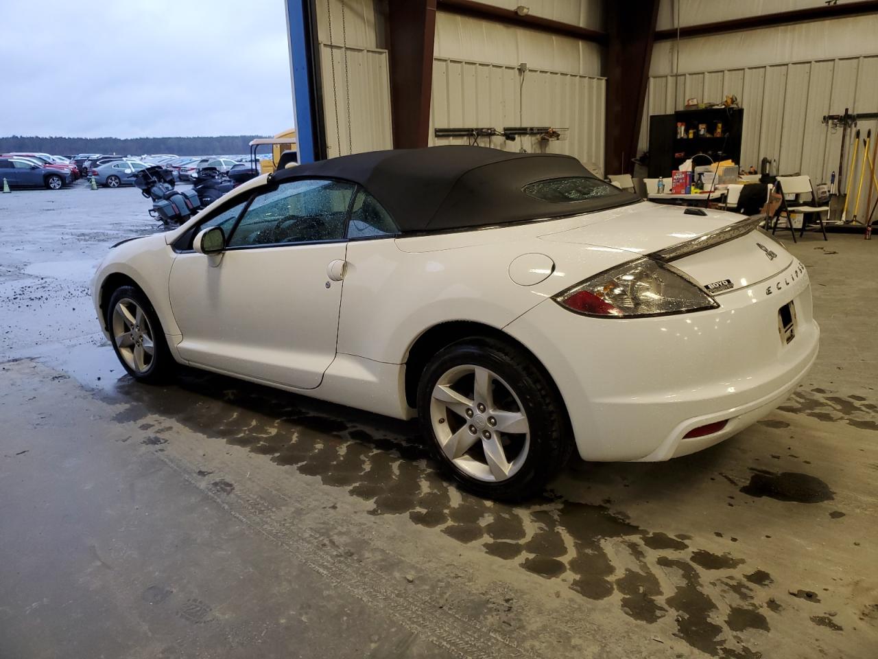 2009 Mitsubishi Eclipse - Image 2