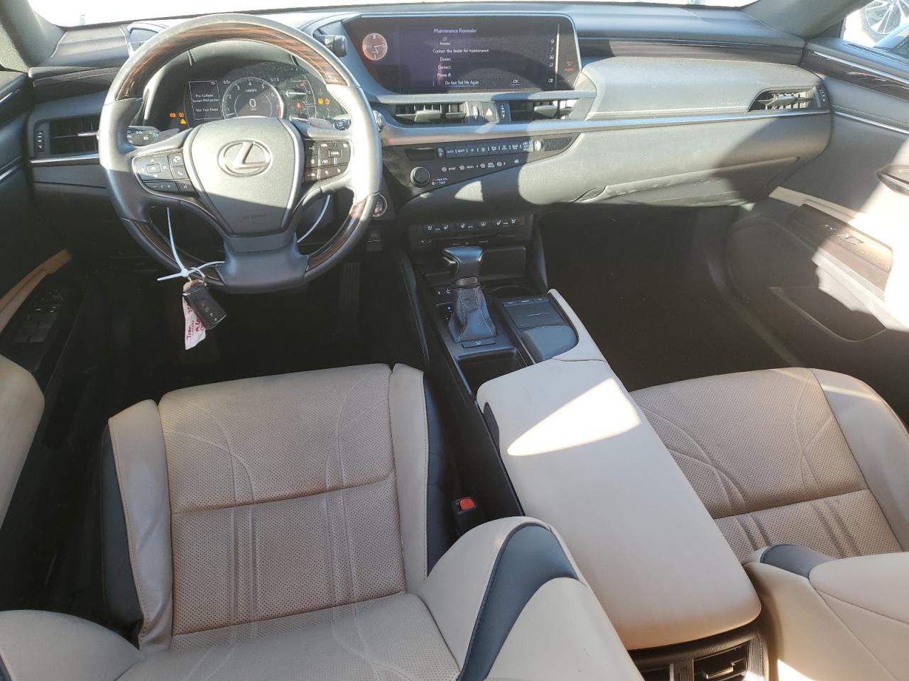 2019 Lexus ES - Image 8