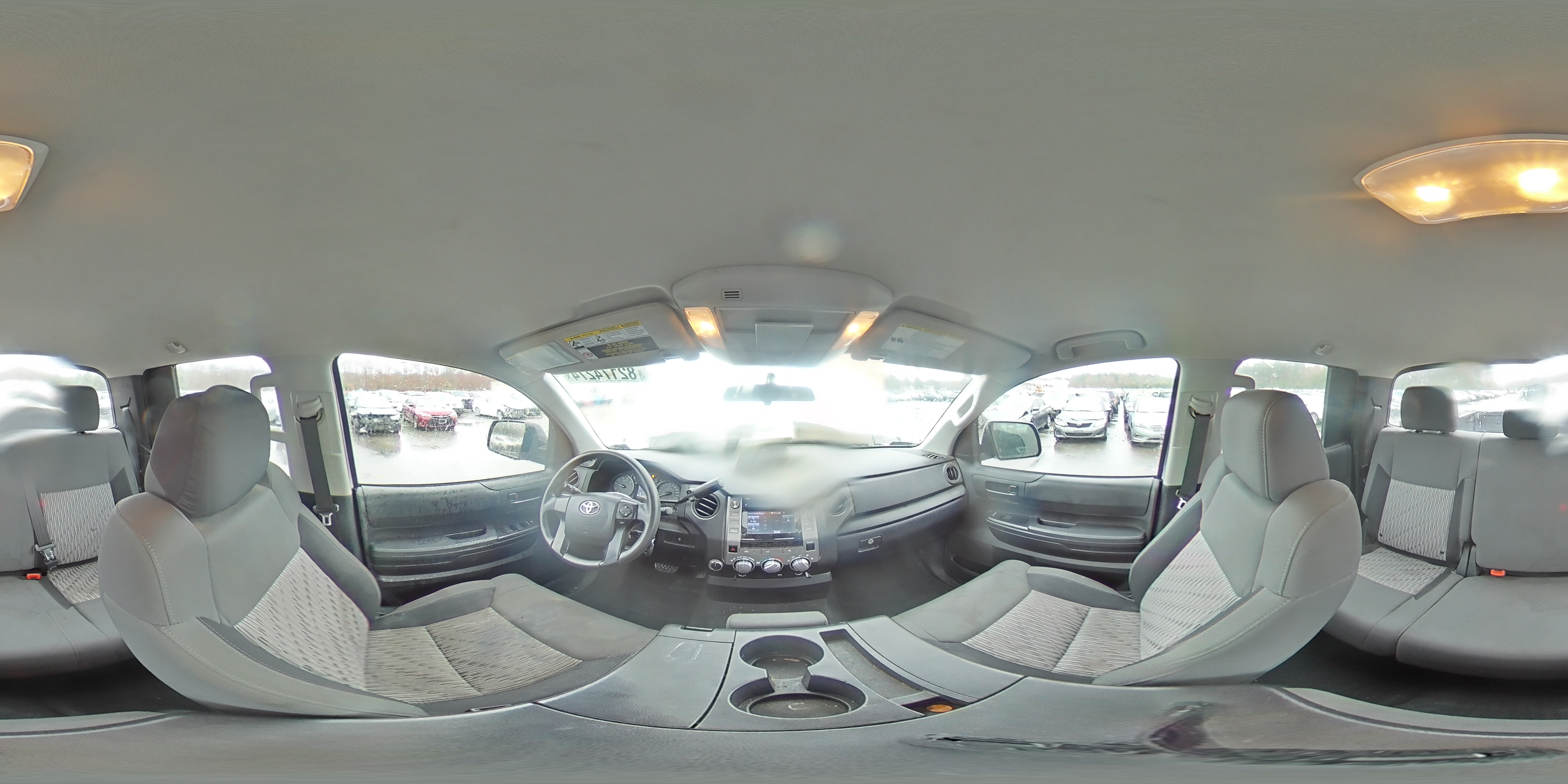 2017 Toyota Tundra - Image 12