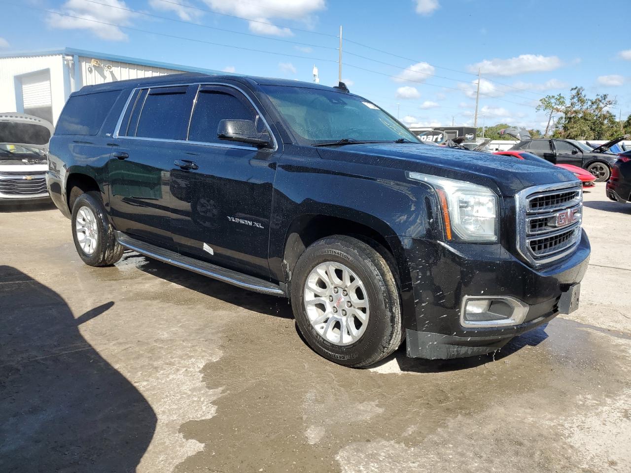 VIN 1GKS2GKC4LR288287 2020 GMC YUKON no.4