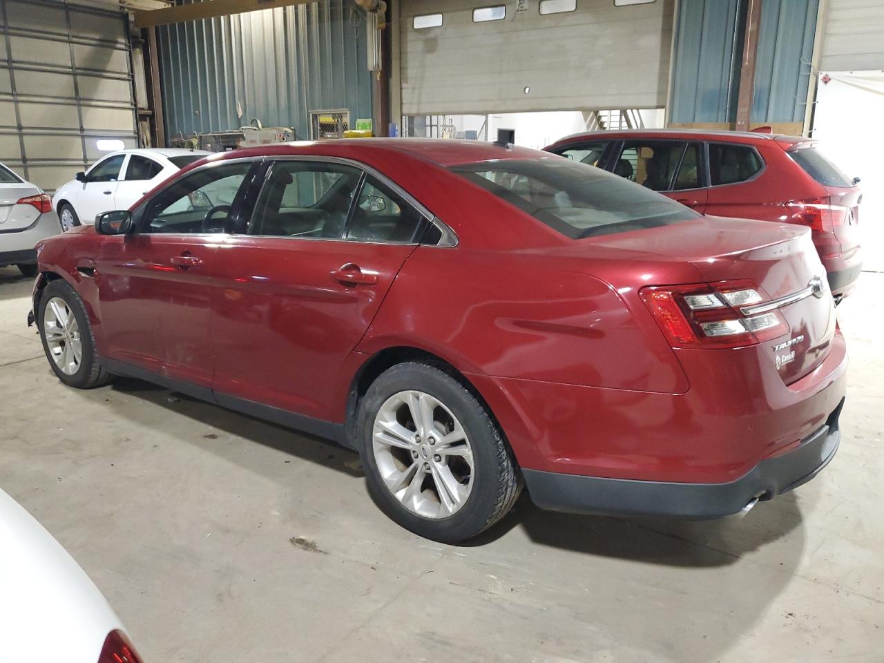 VIN 1FAHP2E87EG134632 2014 FORD TAURUS no.2