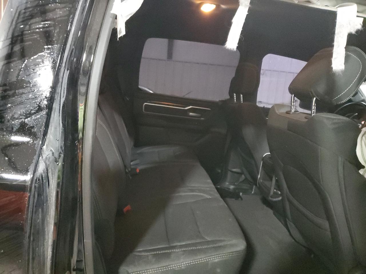 2020 RAM 1500 - Image 10
