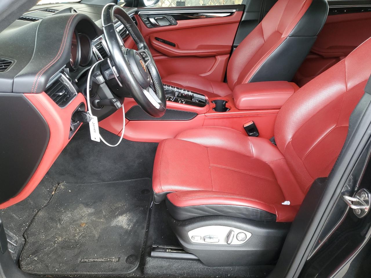 2017 Porsche Macan - Image 7