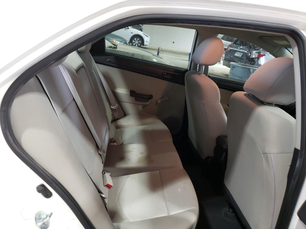 2010 Kia Forte - Image 10