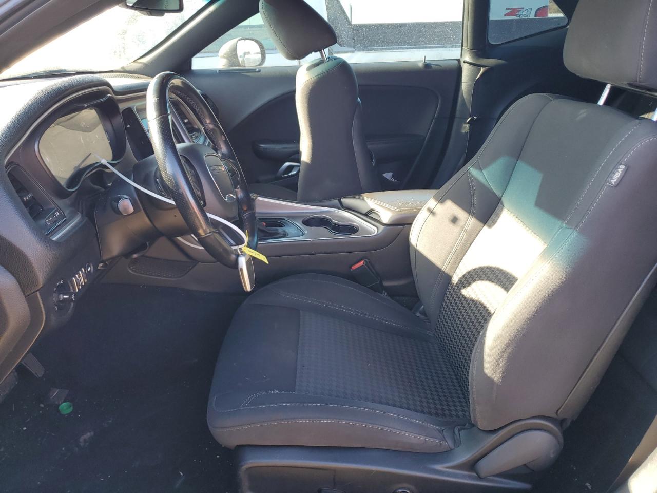 2019 Dodge Challenger - Image 7