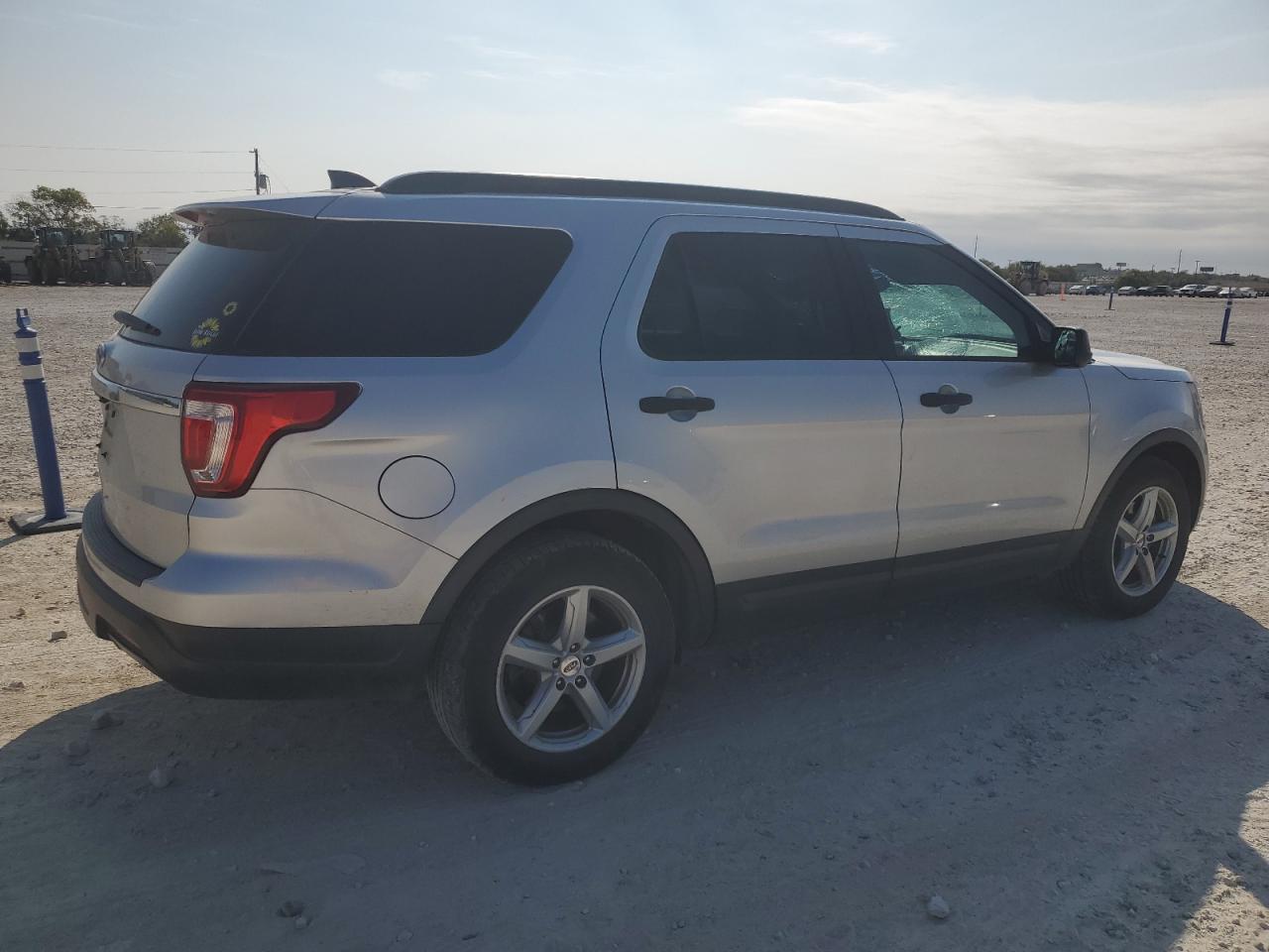 VIN 1FM5K7B83JGB07656 2018 FORD EXPLORER no.3