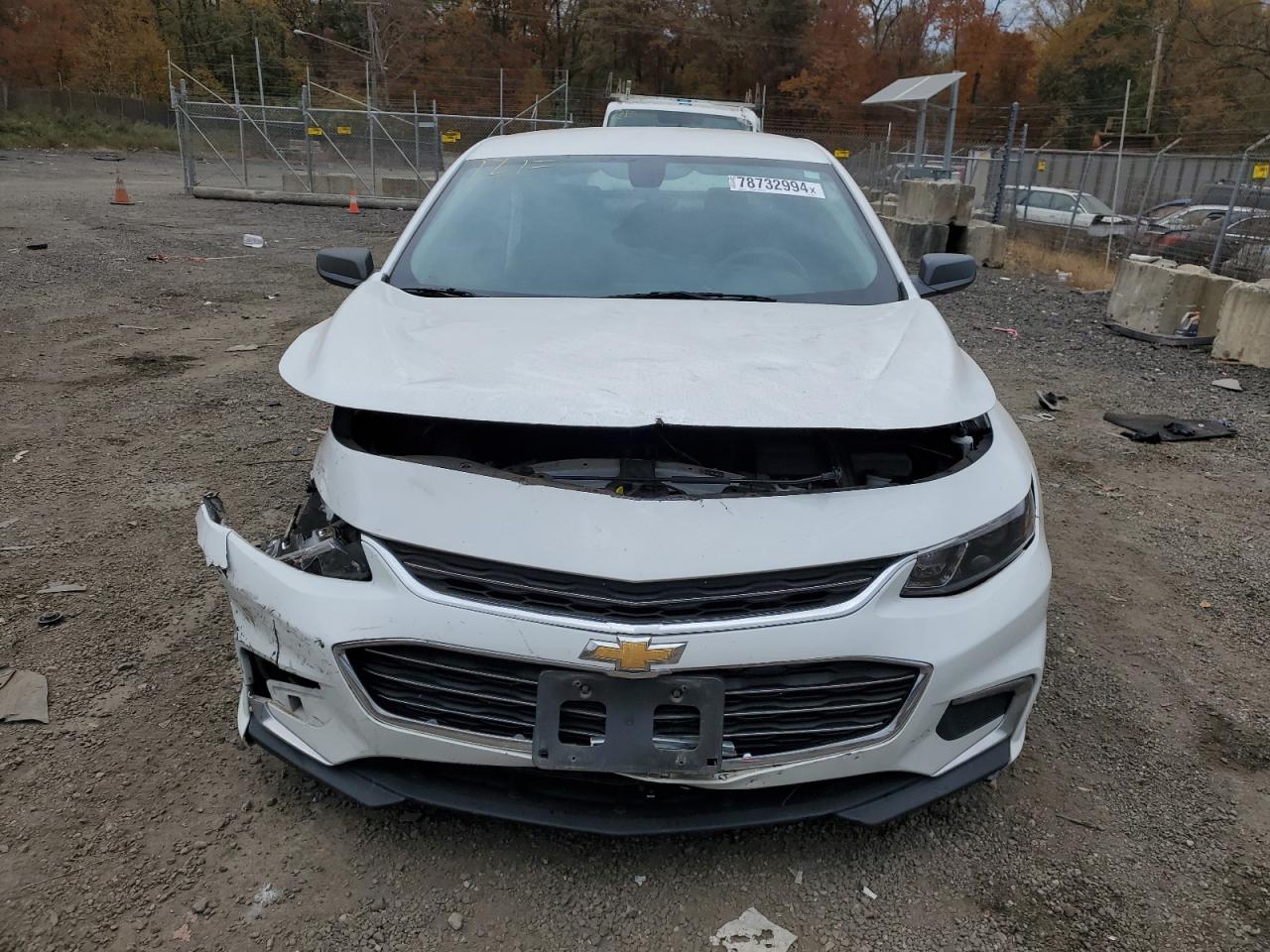 2018 Chevrolet Malibu - Image 5
