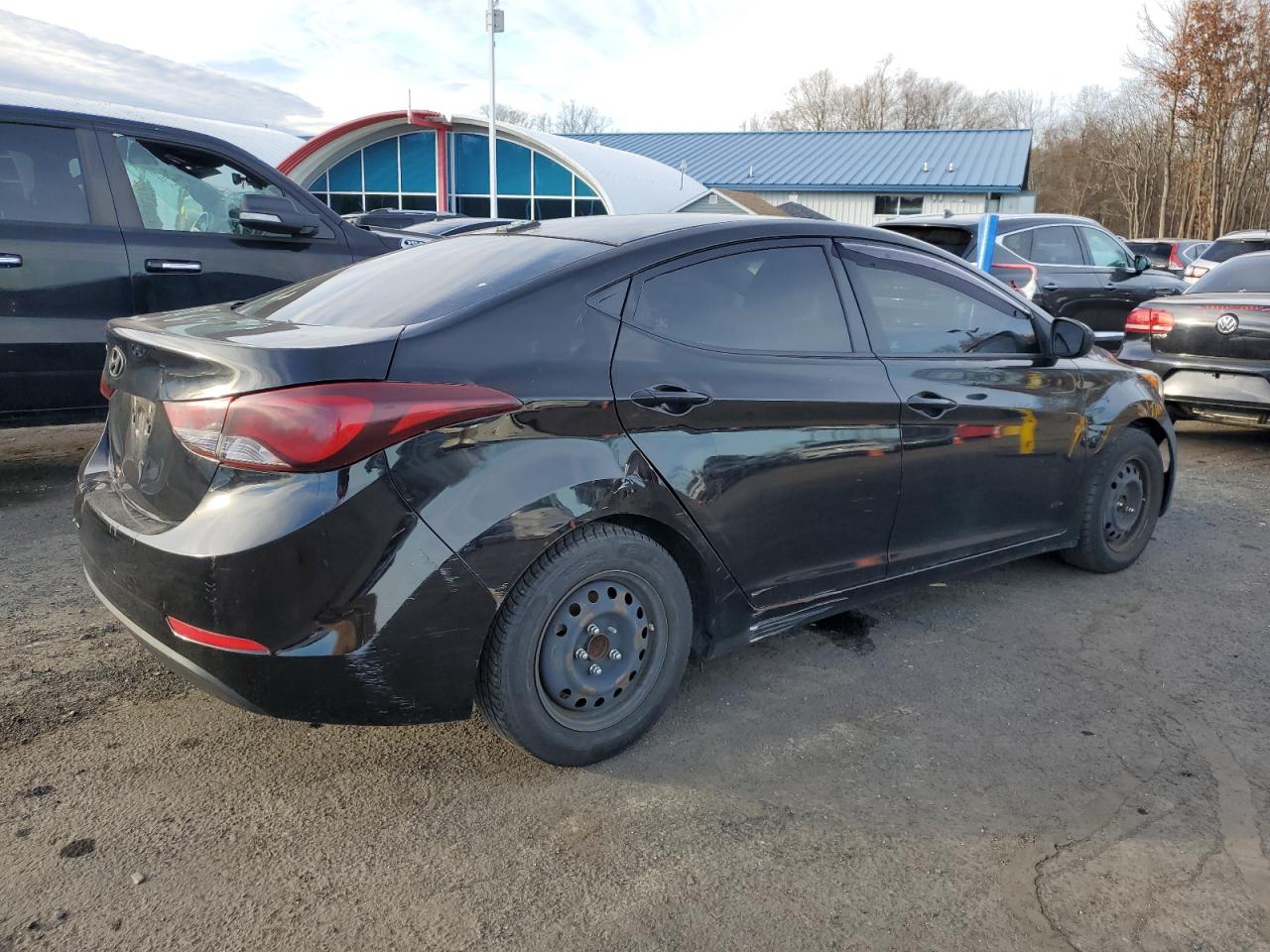 2016 Hyundai Elantra - Image 3