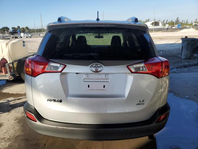 TOYOTA RAV4 2015 Srebrny