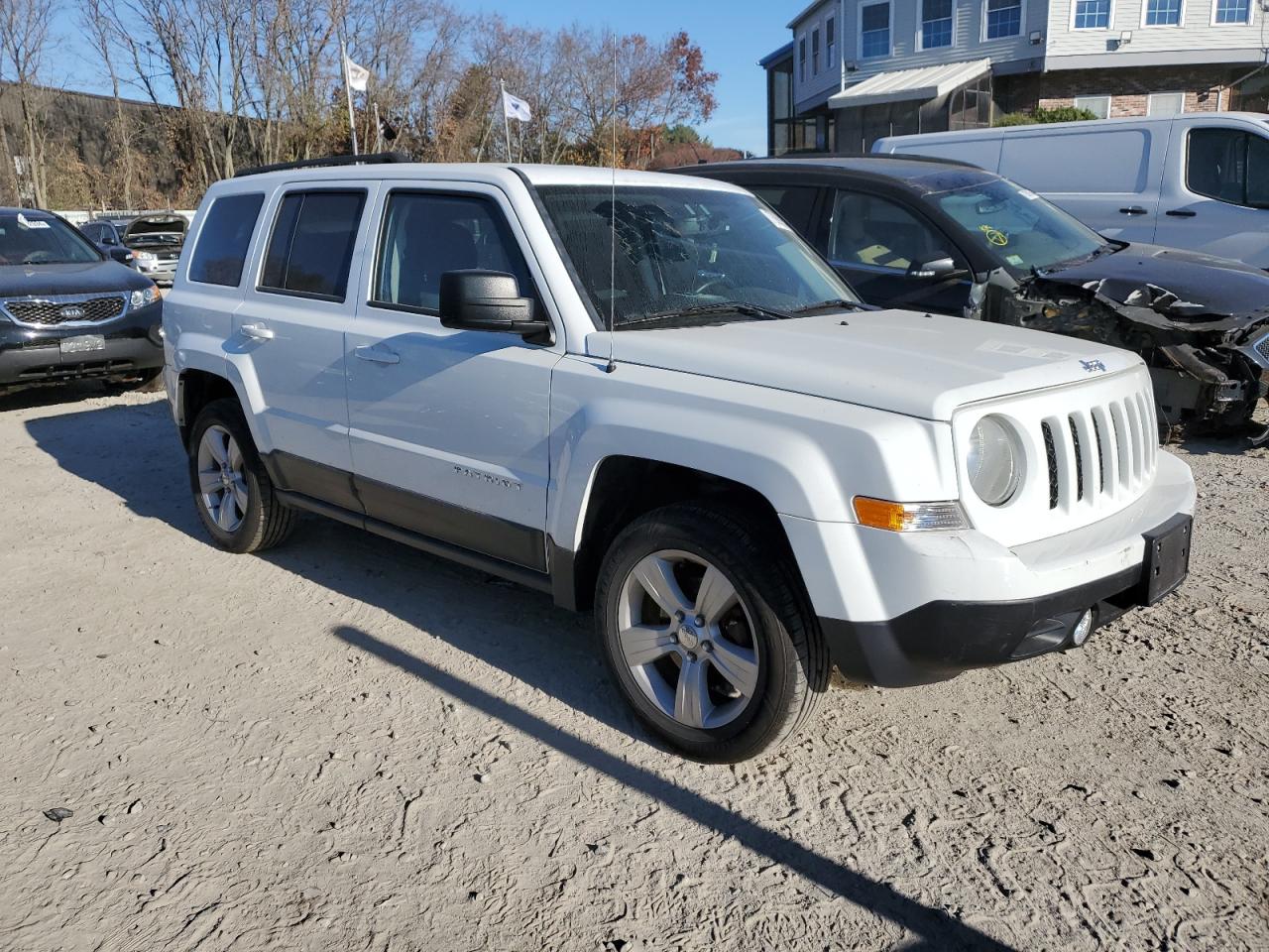 2016 Jeep Liberty (Patriot) - Image 4