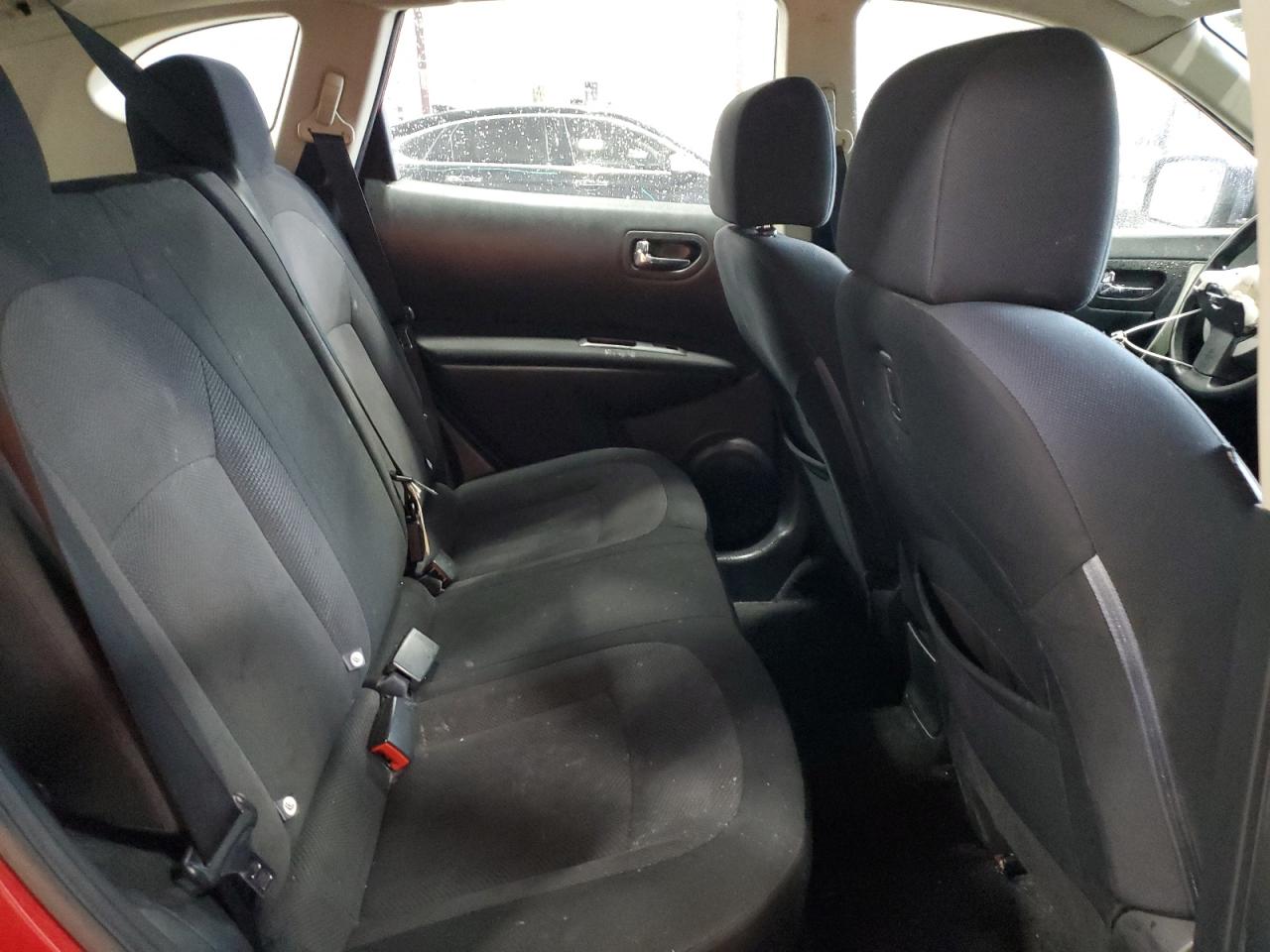 2011 Nissan Rogue - Image 10