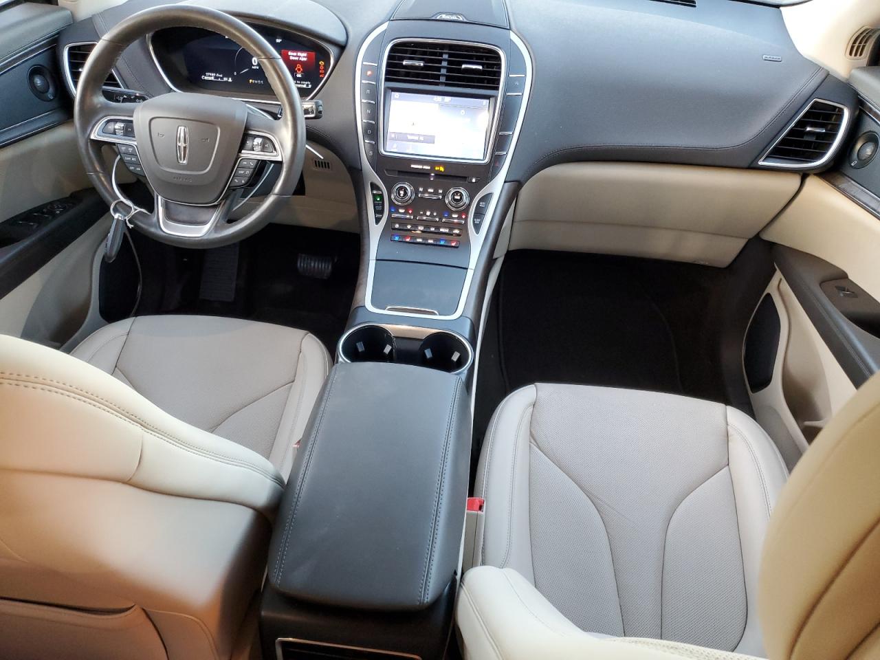 2020 Lincoln Nautilus - Image 8