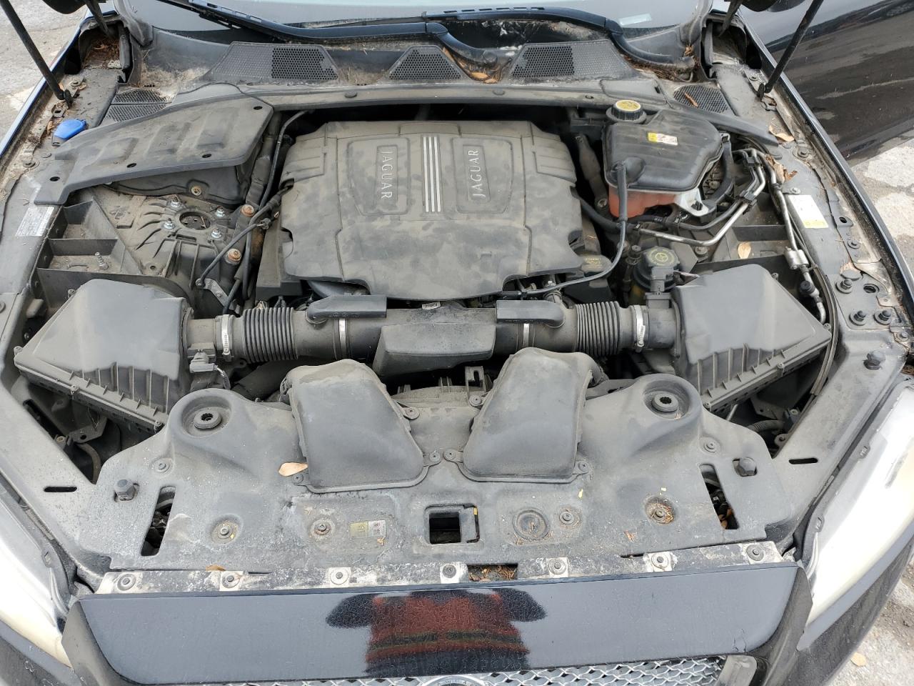 2013 Jaguar XJ - Image 11