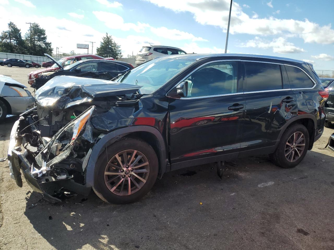 2019 TOYOTA HIGHLANDER